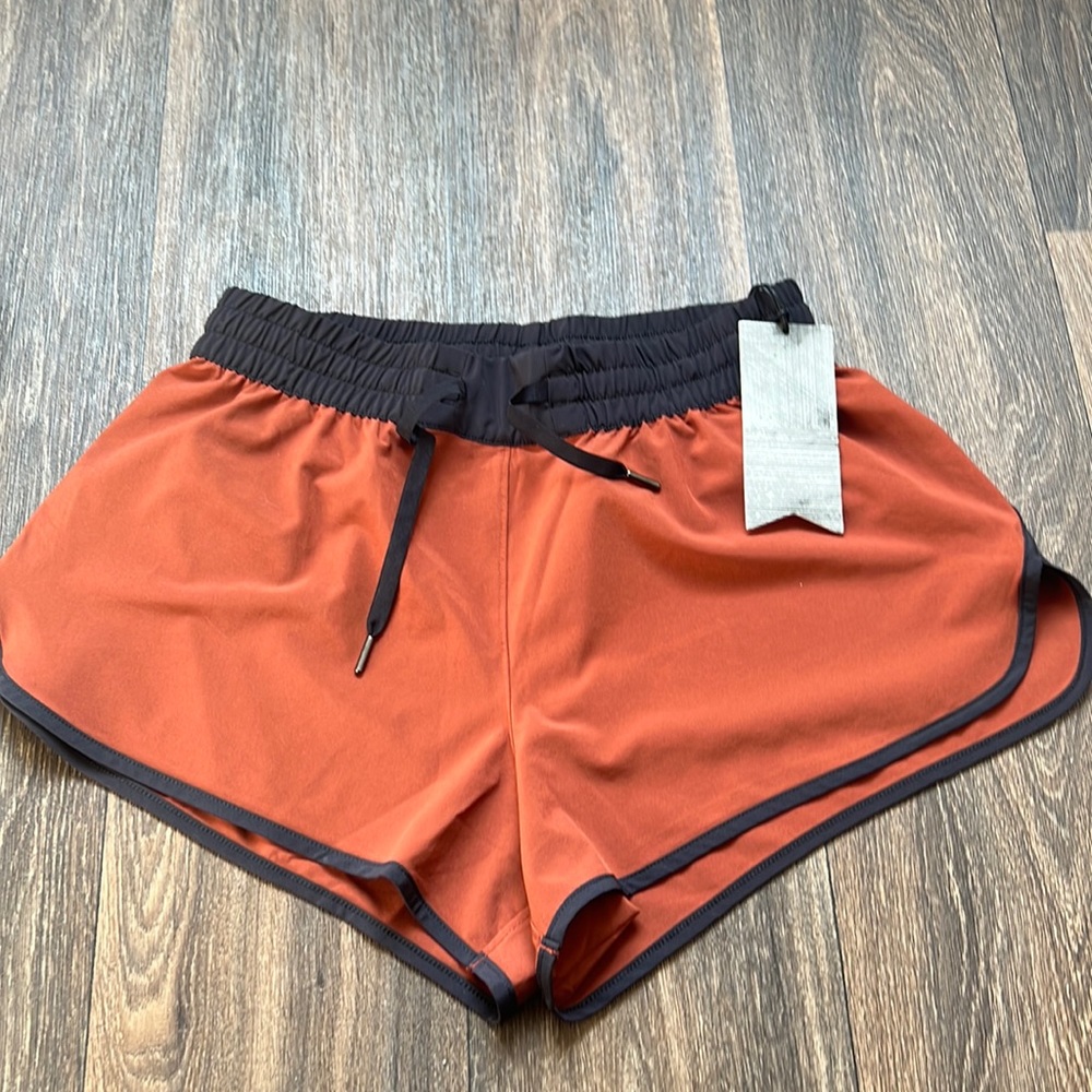 Stori. Challenge Short